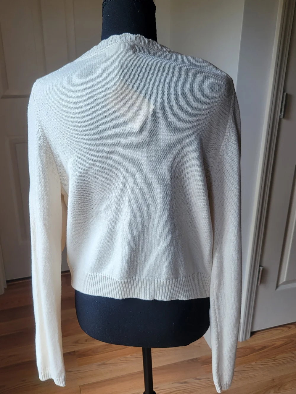 NWT Jessica Simpson Cream Cardigan with Yellow Rose Embroidery Size M